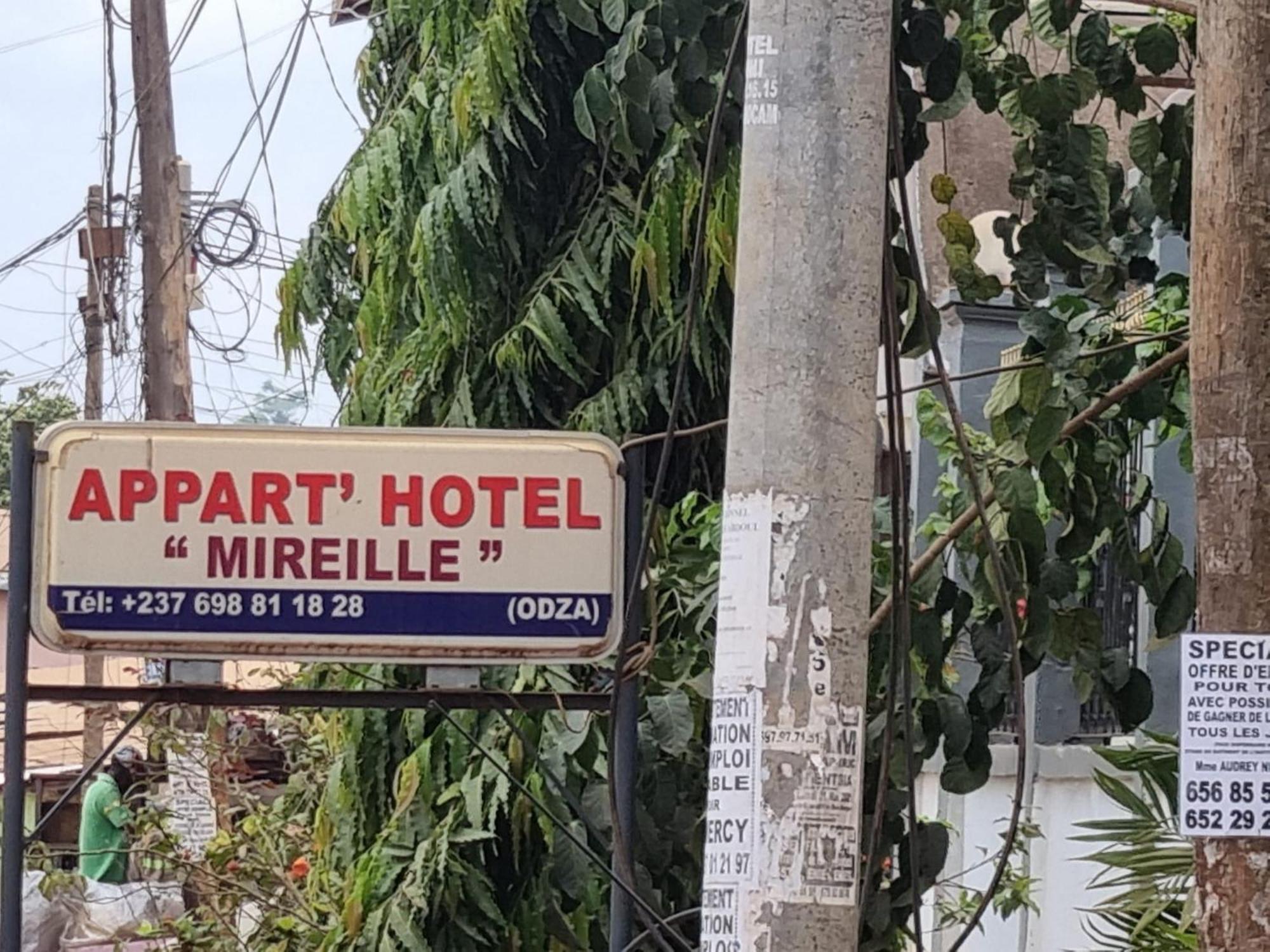 Appart'hotel Mireille Yaoundé Buitenkant foto