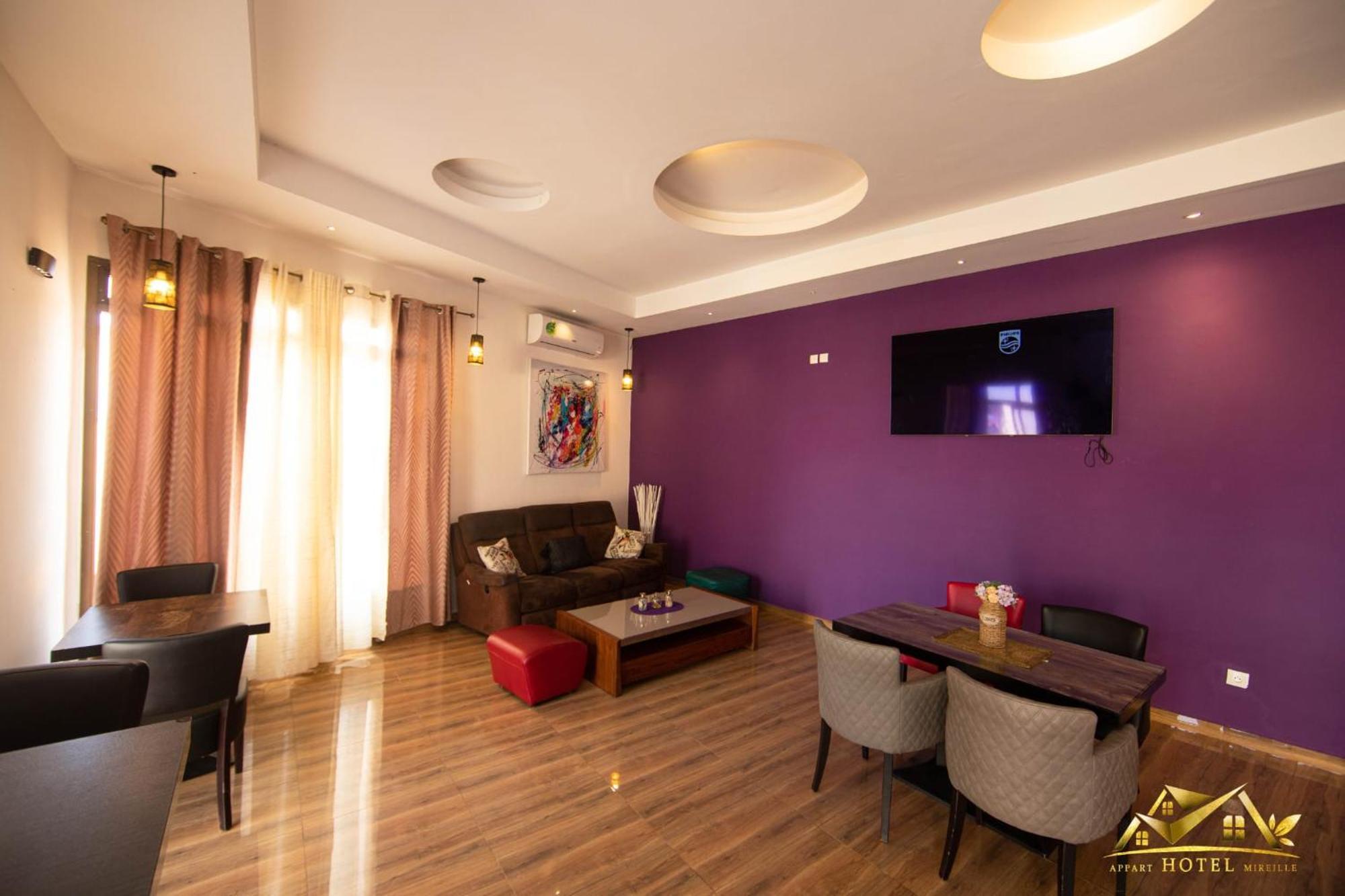 Appart'hotel Mireille Yaoundé Buitenkant foto
