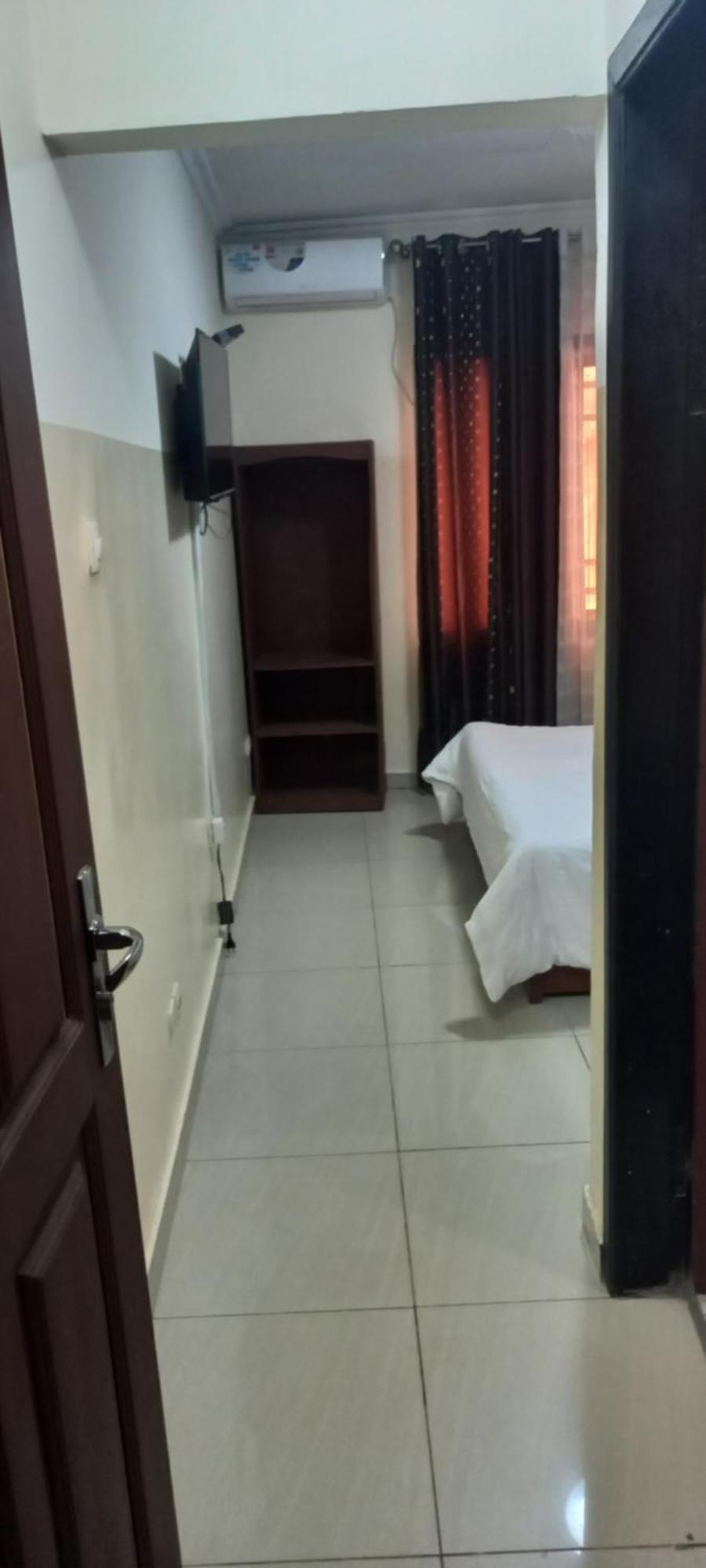 Appart'hotel Mireille Yaoundé Buitenkant foto