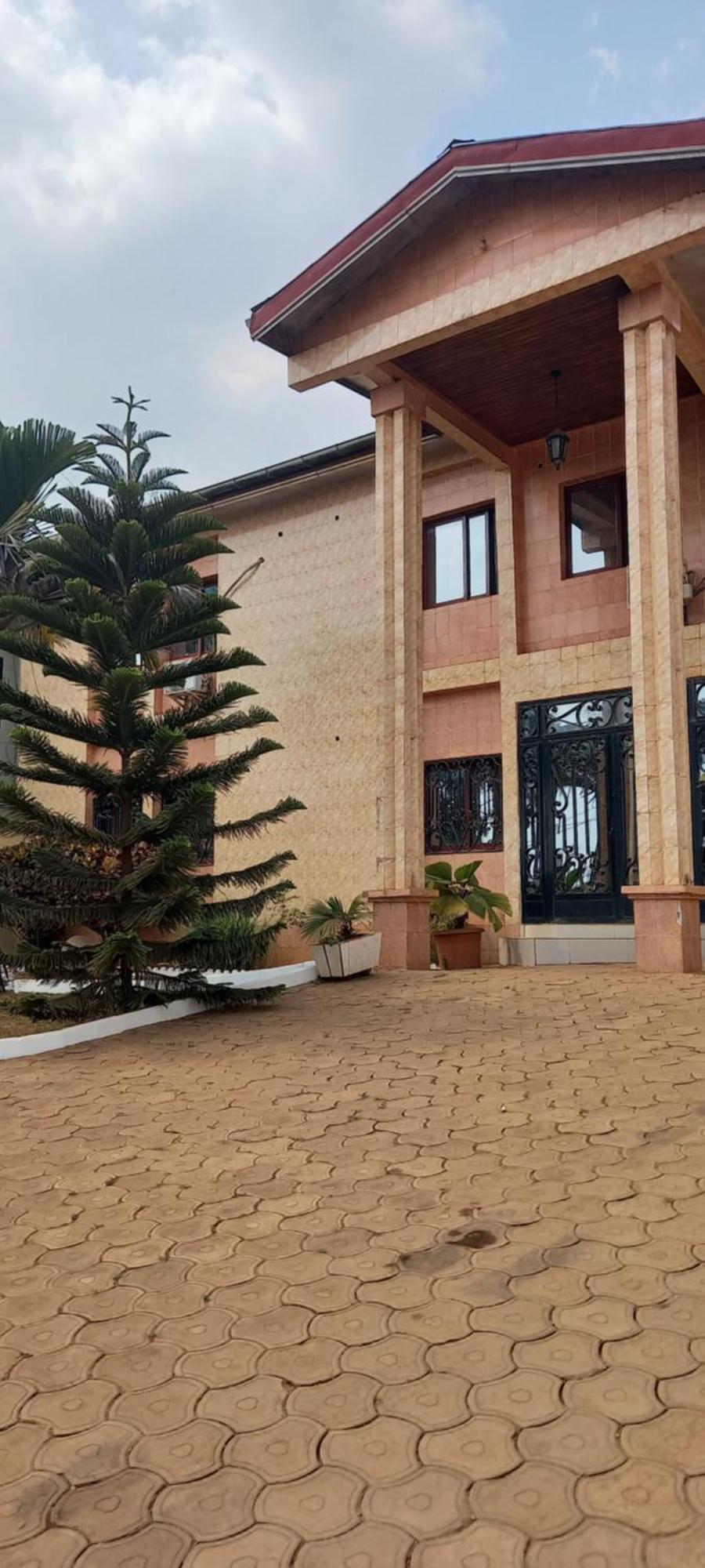 Appart'hotel Mireille Yaoundé Buitenkant foto